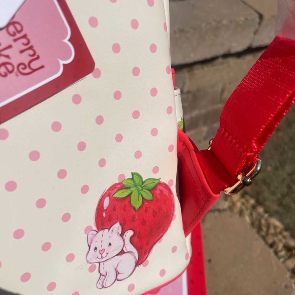 NWT! Loungefly Strawberry Shortcake Strawberry House
Scented Mini Backpack - Picture 11 of 14